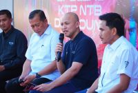 Vice Chairman MotoGP Indonesia Ananda Mikola bersama jajaran MGPA saat memberikan keterangan terkait persiapan MotoGP Mandalika 2026 di Sirkuit Mandalika, Lombok Tengah.