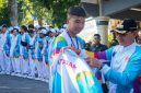 Wali Kota Mataram H. Mohan Roliskana didampingi Wakil Wali Kota TGH Mujiburrahman dan Ketua KONI Kota Mataram H. Firadz Fariska melepas kontingen Kota Mataram yang akan berlaga pada Pekan Olahraga Provinsi (Porprov) NTB XII Tahun 2026 di Pendopo Wali Kota Mataram, Selasa (14/7).