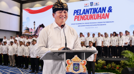 Gubernur NTB Lalu Muhamad Iqbal bersama Ketua Umum Kadin Indonesia Anindya Novyan Bakrie dan Ketua Kadin NTB H. Faurani saat menghadiri pelantikan dan pengukuhan Pengurus Kadin NTB di Mataram, Rabu (29/7/2026).