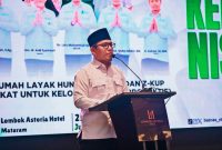 Ketua BAZNAS Provinsi NTB, Lalu Muhammad Iqbal Murad, memaparkan capaian Zakat Produktif yang meningkat 427 persen pada Rakernis Pemberdayaan Rumah Layak Huni dan Zakat Kelompok Usaha Produktif BAZNAS NTB di Hotel Lombok Astoria, Mataram.