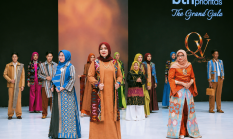Umi Dinda Curi Perhatian di Indonesia Fashion Week 2026, Promosikan Tenun NTB ke Panggung Nasional