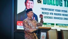 Gubernur NTB Lalu Muhamad Iqbal menyampaikan paparan saat menghadiri Musyawarah Daerah (Musda) IX Himpunan Kerukunan Tani Indonesia (HKTI) Provinsi NTB di Mataram, dengan menawarkan konsep pengelolaan lahan pertanian yang terinspirasi dari keberhasilan FELDA Malaysia.
