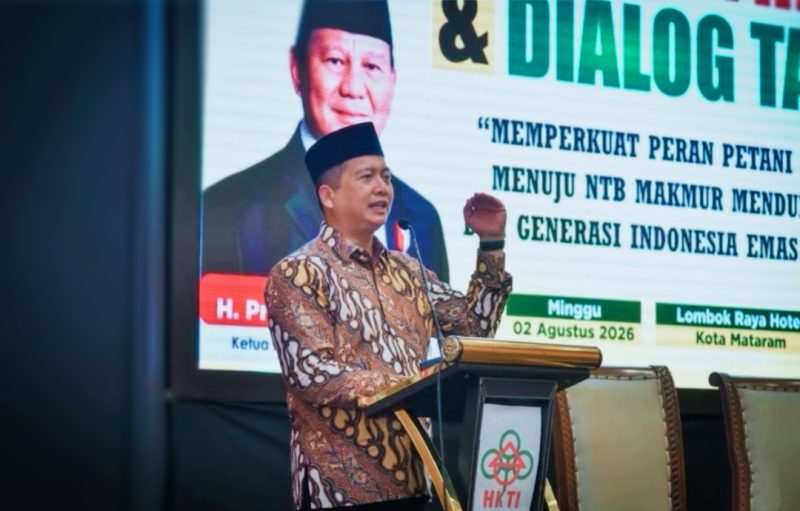 Gubernur NTB Lalu Muhamad Iqbal menyampaikan paparan saat menghadiri Musyawarah Daerah (Musda) IX Himpunan Kerukunan Tani Indonesia (HKTI) Provinsi NTB di Mataram, dengan menawarkan konsep pengelolaan lahan pertanian yang terinspirasi dari keberhasilan FELDA Malaysia.