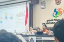 Kepala BPS Provinsi NTB, Dr. Drs. Wahyudin, M.M., menyampaikan Berita Resmi Statistik (BRS) mengenai pertumbuhan ekonomi NTB Triwulan II Tahun 2026 di Mataram, Rabu (5/8/2026).