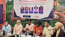 Terlihat Barisan Pertama Saat Direktur RSUD Provinsi NTB dr. Asrul Sani Saat Menghadiri Acara Dialog Publik GAKADA Pulau Lombok di Kota Mataram, Senin (3/8/2026).