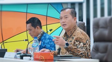 Gubernur NTB H. Lalu Muhamad Iqbal didampingi Sekda NTB, Kepala BKD NTB, dan Tim Manajemen Talenta BKD NTB memaparkan Kesiapan Penerapan Sistem Manajemen Talenta (SMT) ASN di hadapan Jajaran BKN RI di Kantor BKN, Jakarta.