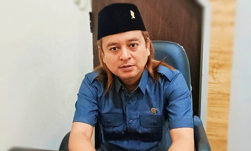 Anggota DPRD NTB Fraksi PDI Perjuangan Abdul Rahim (Bram) Memberikan Keterangan Terkait Polemik Usulan Audit Investigatif Dana Belanja Tidak Terduga (BTT) Pemprov NTB senilai Rp484 Miliar di Mataram.