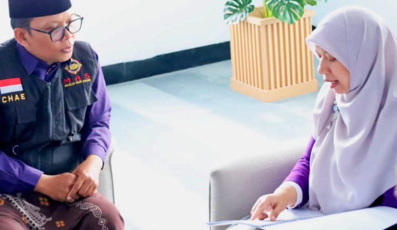 Wakil Bupati Lombok Barat Hj. Nurul Adha Menerima Audiensi Panitia Majelis Adat Sasak (MAS) terkait Persiapan Kongres Internasional Bahasa Sasak Perdana yang akan digelar di Lombok Barat pada 28-29 Oktober 2026.