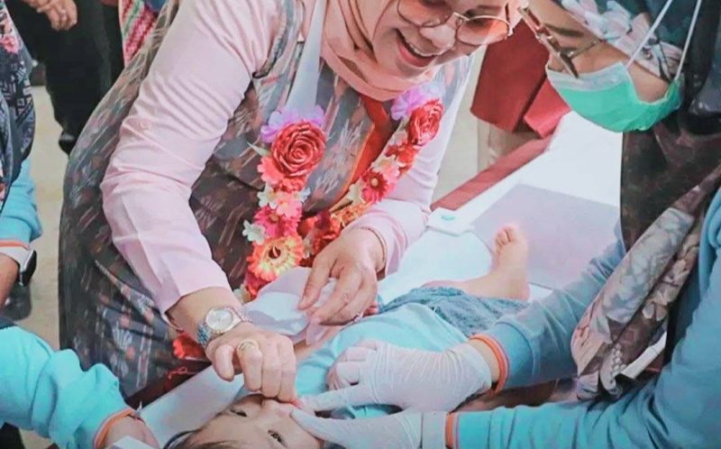 Wakil Bupati Sumbawa Barat Hj. Hanipah saat Mengikuti Kegiatan Intervensi Serentak Percepatan Pencegahan dan Penurunan Stunting di Wilayah Sumbawa Barat.