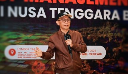 Sekda NTB Abul Chair saat menutup Workshop Manajemen Risiko di Sembalun Lombok Timur