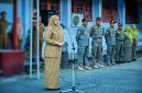 Wakil Gubernur NTB Indah Dhamayanti Putri Saat Memimpin Apel Kedisiplinan Jajaran Satpol PP Provinsi NTB di Mataram, Senin (10/8/2026).