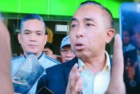 Mori Hanafi Saat Menyampaikan tanggapan Terkait Wacana Gubernur NTB Lalu Muhamad Iqbal ikut dalam Bursa Pencalonan Ketua KONI NTB Periode 2026-2030.