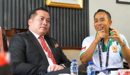 Mori Hanafi menanggapi wacana Lalu Muhammad Iqbal maju sebagai Ketua KONI NTB 2026-2030.