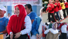Wakil Gubernur NTB Indah Dhamayanti Putri Mengikuti Senam Bersama ASN Dalam Rangkaian HUT ke-81 Republik Indonesia di Gelanggang Pemuda Olahraga Mataram.