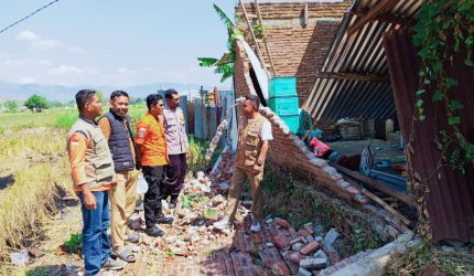Kerusakan sejumlah bangunan di Bima akibat gempa M7,7 Flores