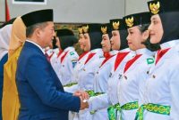 Gubernur NTB Lalu Muhamad Iqbal saat Mengukuhkan 28 Anggota Paskibraka Tingkat Provinsi NTB Tahun 2026 di Aula Pendopo Gubernur NTB, Mataram.