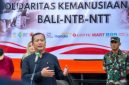 Gubernur NTB Lalu Muhamad Iqbal Didampingi Wakil Gubernur NTB Hj. Indah Dhamayanti Putri atau Akrab Disapa Umi Dinda, Sekda, dan Forkopimda NTB Melepas Tim Solidaritas Kemanusiaan KR BNN yang Membawa Bantuan dan Tenaga Kesehatan untuk Masyarakat Terdampak Gempa Flores, NTT.