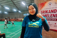 Ketua Panitia sekaligus Ketua GAMELENIAL, Cikugea, saat Ditemui di Lokasi Badminton Open 2026 di Kota Mataram.