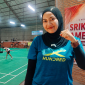 Ketua Panitia sekaligus Ketua GAMELENIAL, Cikugea, saat Ditemui di Lokasi Badminton Open 2026 di Kota Mataram.