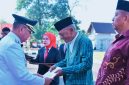 Penyerahan Manfaat Jaminan Sosial Ketenagakerjaan kepada Ahli Waris Peserta BPJS Ketenagakerjaan di Kota Bima usai Upacara HUT ke-81 Kemerdekaan RI.