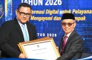 Wakil Bupati Lombok Utara Kusmalahadi Syamsuri Menerima Tiga Penghargaan Pada Peringatan Hari Pengayoman ke-81 di Kantor Wilayah Kementerian Hukum NTB, Rabu (19/8/2026).