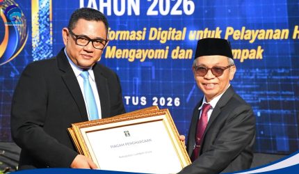 Wabup KLU menerima tiga penghargaan nasional untuk Lombok Utara