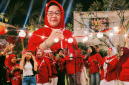 Ketua Srikandi Pemuda Pancasila NTB Bersama Anggota dan Pengurus Memeriahkan HUT ke-81 Kemerdekaan RI melalui Lomba Menyanyi Dalam Rangkaian Kegiatan “On The Road Merdeka”.