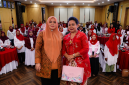 Wakil Gubernur NTB Indah Dhamayanti Putri saat membuka kegiatan Srikandi PLN bertajuk 'Ruang Cerita Ibu' di Kantor PLN UIW NTB, Kamis (20/8/2026).