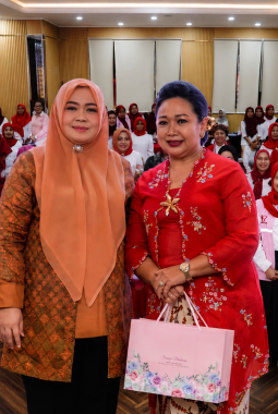 Wagub NTB Buka ‘Ruang Cerita Ibu’, Perempuan Diajak Jadi Garda Terdepan Lawan Kekerasan dan Narkoba