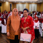 Wakil Gubernur NTB Indah Dhamayanti Putri saat membuka kegiatan Srikandi PLN bertajuk 'Ruang Cerita Ibu' di Kantor PLN UIW NTB, Kamis (20/8/2026).