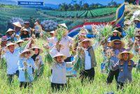 Panen Raya Bawang Putih di Sembalun, Lombok Timur, NTB, Menjadi Bagian Dari Gerakan Memperkuat Produksi Dalam Negeri dan Mempercepat Swasembada Bawang Putih Nasional.