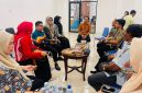 Sekretaris Dinas Koperasi UKM Provinsi NTB Baiq Ayu Juita Mayasari Menerima Kunjungan Kerja Komisi II DPRD Kabupaten Sumbawa Barat di Aula PLUT KUMKM NTB.