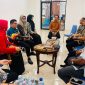 Sekretaris Dinas Koperasi UKM Provinsi NTB Baiq Ayu Juita Mayasari Menerima Kunjungan Kerja Komisi II DPRD Kabupaten Sumbawa Barat di Aula PLUT KUMKM NTB.