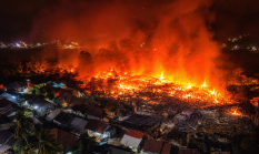 Kampung Adat Tradisional Sade Lombok Tengah Terbakar