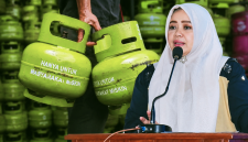 Wakil Gubernur NTB Indah Dhamayanti Putri Menyoroti Persoalan Kelangkaan dan Kekosongan Kuota LPG 3 Kg Dalam Rapat Koordinasi TPID di Kabupaten Sumbawa.