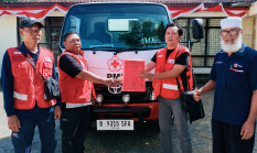 Gempa NTT Picu Krisis Air, PMI NTB Kirim Truk Tangki Air