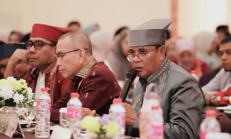Bupati Sumbawa Ir. H. Syarafuddin Jarot Saat Mengikuti Rakernas XII Jaringan Kota Pusaka Indonesia di Kota Ternate. Sumbawa Dipercaya Menjadi Tuan Rumah Rakernas Jaringan Kota Pusaka Indonesia 2028.