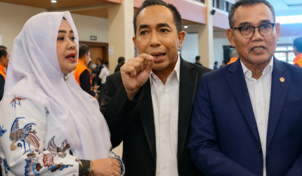 Indah Dhamayanti Putri, Mori Hanafi dan Eko Budi Supriyanto dalam Musorprov KONI NTB 2026 di Mataram.
