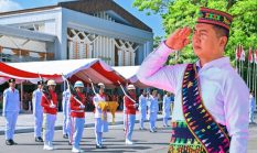 HUT ke-81 RI, Gubernur NTB Kenakan Pakaian Adat Manggarai sebagai Simbol Solidaritas untuk NTT