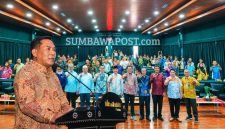 Ketua PWI NTB, Dan Wartawan Dari Berbagai Daerah di NTB Mengikuti Kegiatan Orientasi Kewartawanan dan Keorganisasian (OKK) PWI NTB di Mataram.