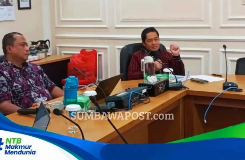 Kepala DPMPTSP Provinsi NTB H. Irnadi Kusuma Saat Menjadi Narasumber FGD Pengumpulan Data dan Pendalaman Potensi Investasi Non-Tambang di Kanwil DJPb NTB.