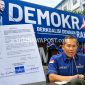 Pelaksana Tugas (Plt) Partai Demokrat NTB Made Rai Astawe dan Dokumen surat DPP Partai Demokrat terkait jadwal Musda V Demokrat NTB dan Kegiatan Jajaran Partai Demokrat NTB.