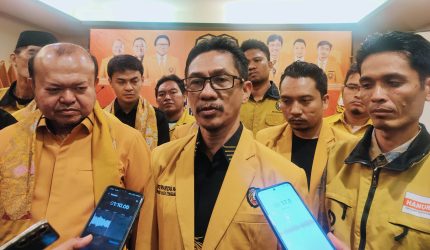 Ketua DPD Hanura NTB Ahmad Dahlan bersama Patrice Rio Capella saat konsolidasi organisasi Hanura NTB