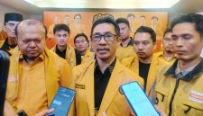 Ketua DPD Hanura NTB Ahmad Dahlan (Dae Leo) bersama Ketua Tim Satuan Tugas (Task Force) DPP Hanura Patrice Rio Capella dan jajaran Hanura NTB Saat Konsolidasi Organisasi.