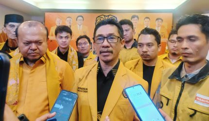 Ketua DPD Hanura NTB Ahmad Dahlan bersama Patrice Rio Capella saat konsolidasi organisasi Hanura NTB