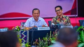 Gubernur NTB Lalu Muhamad Iqbal saat Membuka Rakor Pemantauan dan Evaluasi Perbaikan Tata Kelola Pemerintahan Daerah bersama KPK di Mataram.