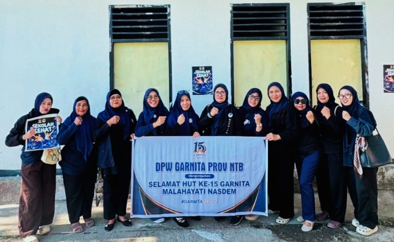 Garnita Malahayati NasDem NTB Melalui Program GARNITA PEDULI Merestorasi Fasilitas Kakus di Sejumlah Sekolah di Mataram dan Lombok Barat Sebagai Bagian dari Gerakan Nasional 1.500 Kakus Sekolah.