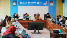 Kepala Dinas Kelautan dan Perikanan NTB Muslim Bersama Jajaran Menerima Kunjungan Kerja Dinas Kelautan dan Perikanan Maluku Utara untuk Mempelajari Pengelolaan Sumber Daya Kelautan dan Perikanan.