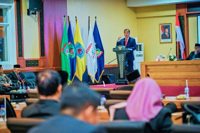 Gubernur NTB Dr. Lalu Muhamad Iqbal Saat Mengungkap Persoalan Pencatatan dan Sertifikasi Aset Daerah.