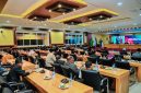 Laporan Gubernur Iqbal dalam Rapat Paripurna DPRD Provinsi NTB saat Menyampaikan Pandangan Pemerintah Terhadap Hasil Evaluasi Menteri Dalam Negeri Terkait Rancangan Peraturan Daerah Tentang Pertanggungjawaban Pelaksanaan APBD Tahun Anggaran 2025 beserta Rancangan Peraturan Gubernur tentang Penjabarannya. 